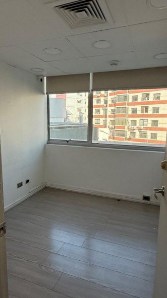 En General Holley, comuna Providencia, arriendo oficina 4to piso,23 m2,  1 baño, 1 recepción