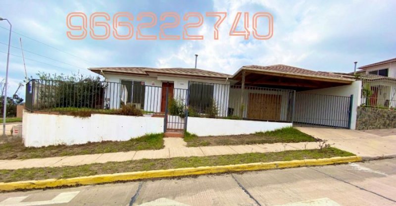 Casa Areyuna 5 dormitorios un piso Los Hibiscus UF 6.900  La Serena