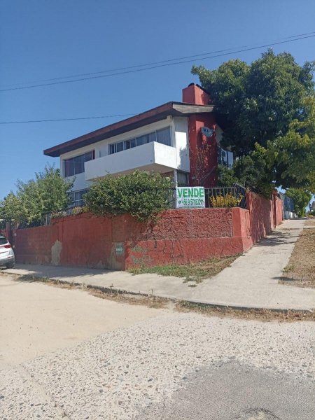 Foto Casa en Venta en Centro, Quilpué, Valparaiso - UFs 7.750 - CAV147694 - BienesOnLine