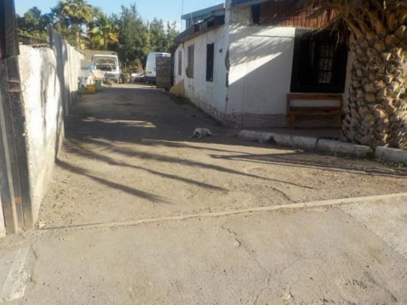 Casa con 800 m2 de terreno. Cerca Pirque