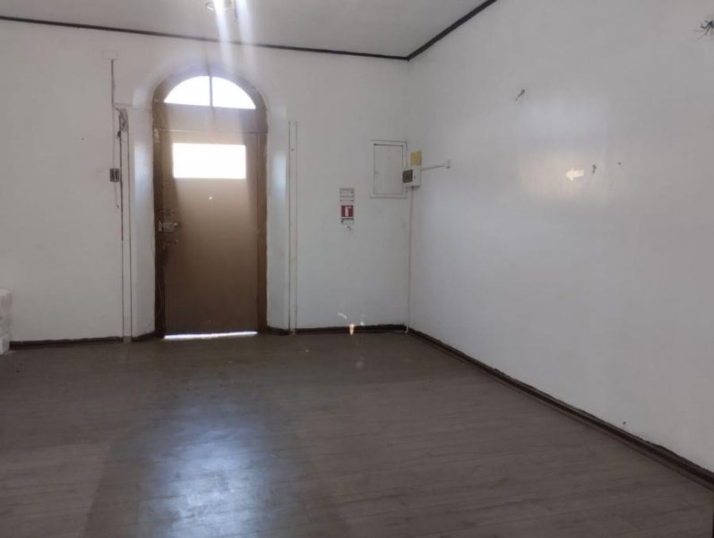 Casa con Terreno arriendo Comercial La Cruz