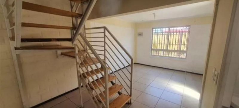 Casa en Arriendo en Nueva San Martin Maipú, Santiago