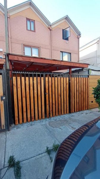 Cómoda y segura casa en Macul