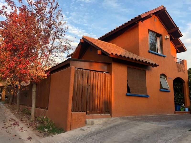 Casa en Venta en Villa San Carlos Peñalolén, Santiago