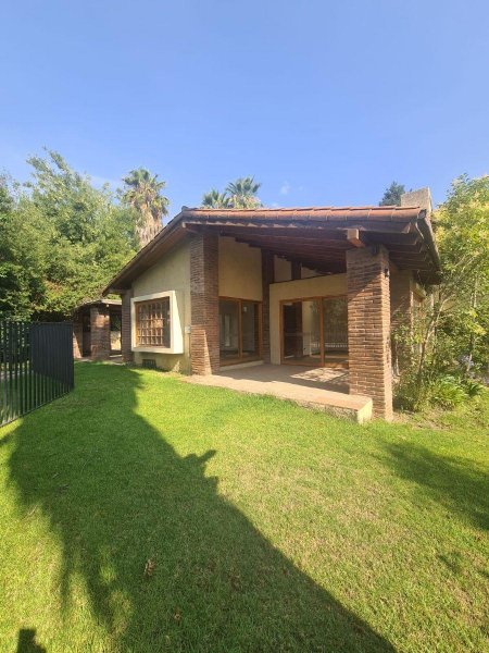 Casa en Venta en Lo Barnechea Lo Barnechea, Santiago