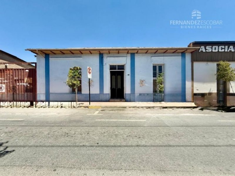 LOS ANDES - VENDE PROPIEDAD CON BUEN TERRENO DE 766m2 EN PLENO CENTRO