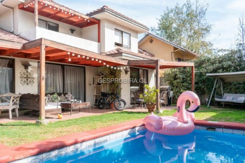 Foto Casa en Venta en pedro fontova, Huechuraba, Santiago - UFs 10.000 - CAV100670 - BienesOnLine