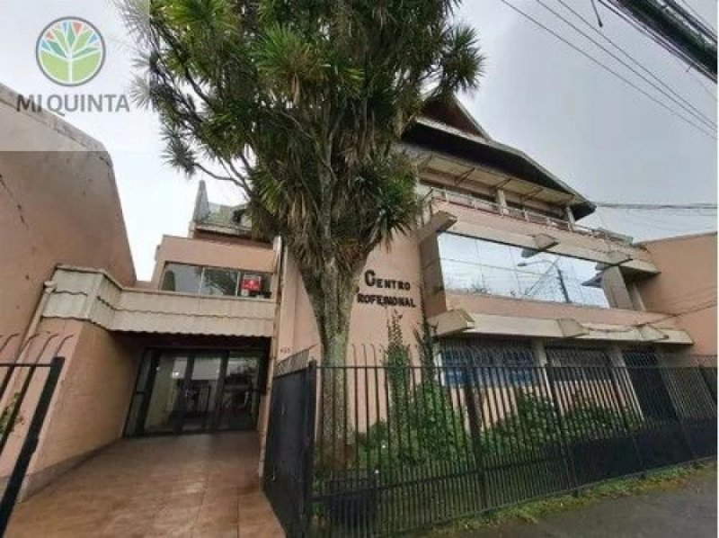 Se arrienda oficina central, ubicada en calle Portales, entre Lagos y Vicuña Mackenna - Temuco