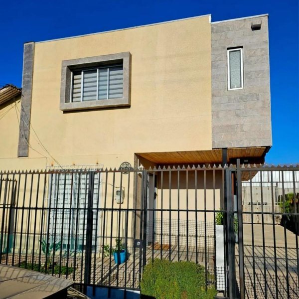 Foto Casa en Venta en Quillota, Quillota - $ 120.000.000 - CAV149562 - BienesOnLine