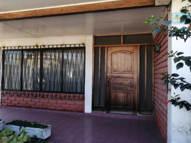 SE VENDE  Casa Quinta en el centro de la ciudad   La Cruz.