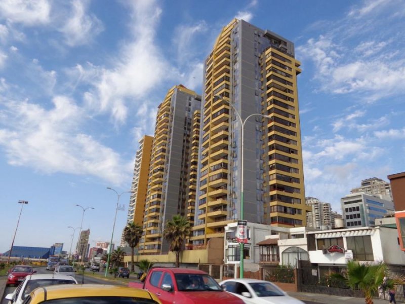 VENTA REMATE DPTO. DE 120m2 en VISTA COSTANERA.